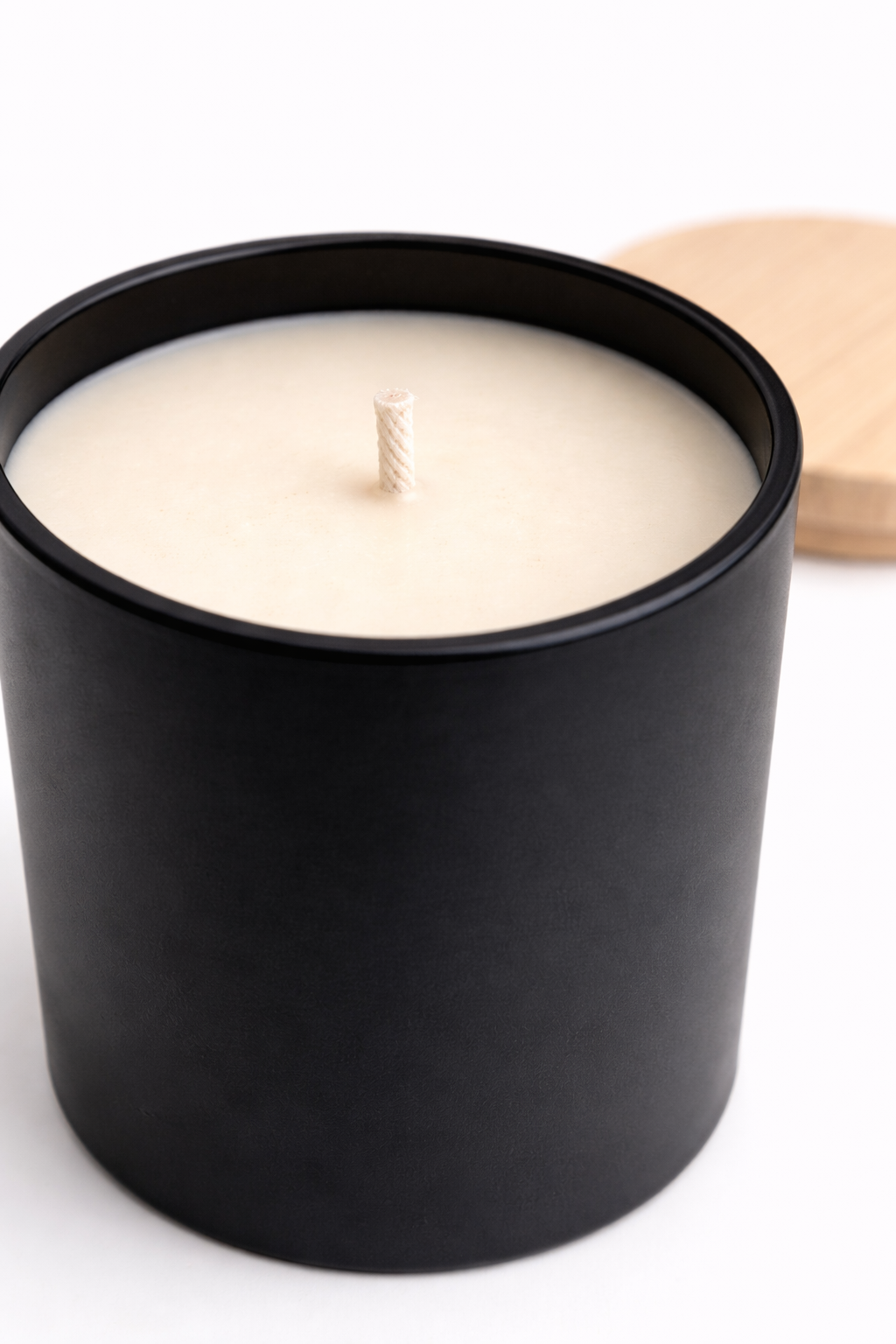 Belevante Unscented Candle | 7 oz Black Matte Jar | Natural Soy Wax Candle | Luxury Minimalist Decor | Hand Poured in Canada Belevante